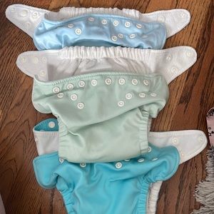 charlie banana cloth diapers.